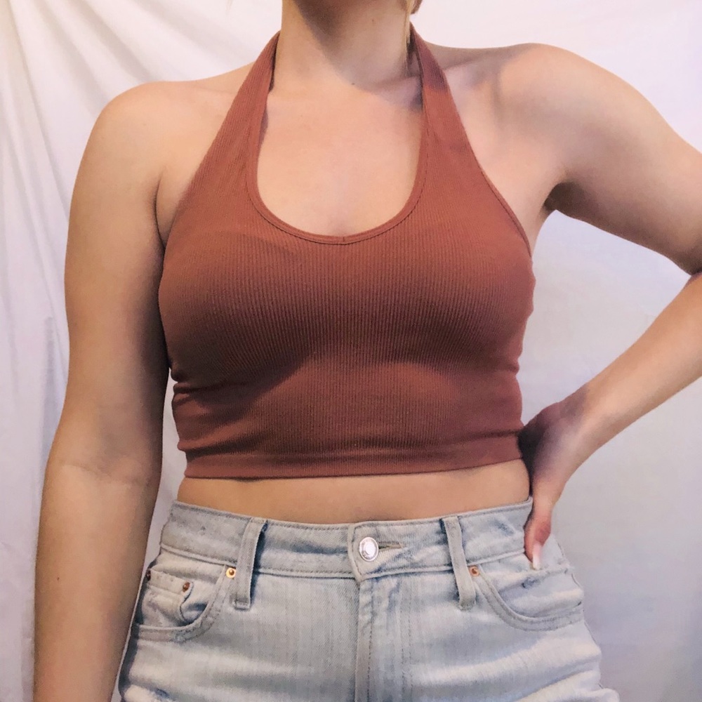 pink/burgundy halter crop tank